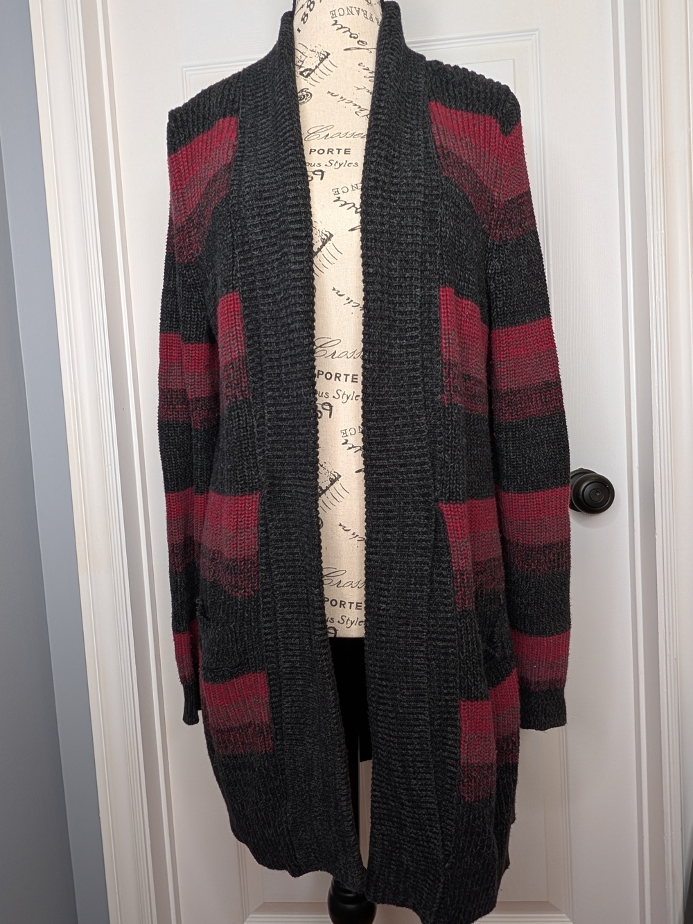 Ricki's Open-Front Long Cardigan Charcoal Gray Burgundy Stripes Size L Cozy